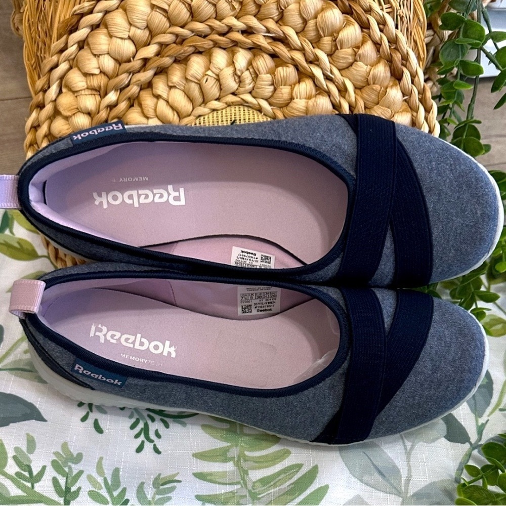 Reebok Women’s Stylescape Slip On Shoes 2.0 - Navy Purple Gray Size 7.5 BD4109